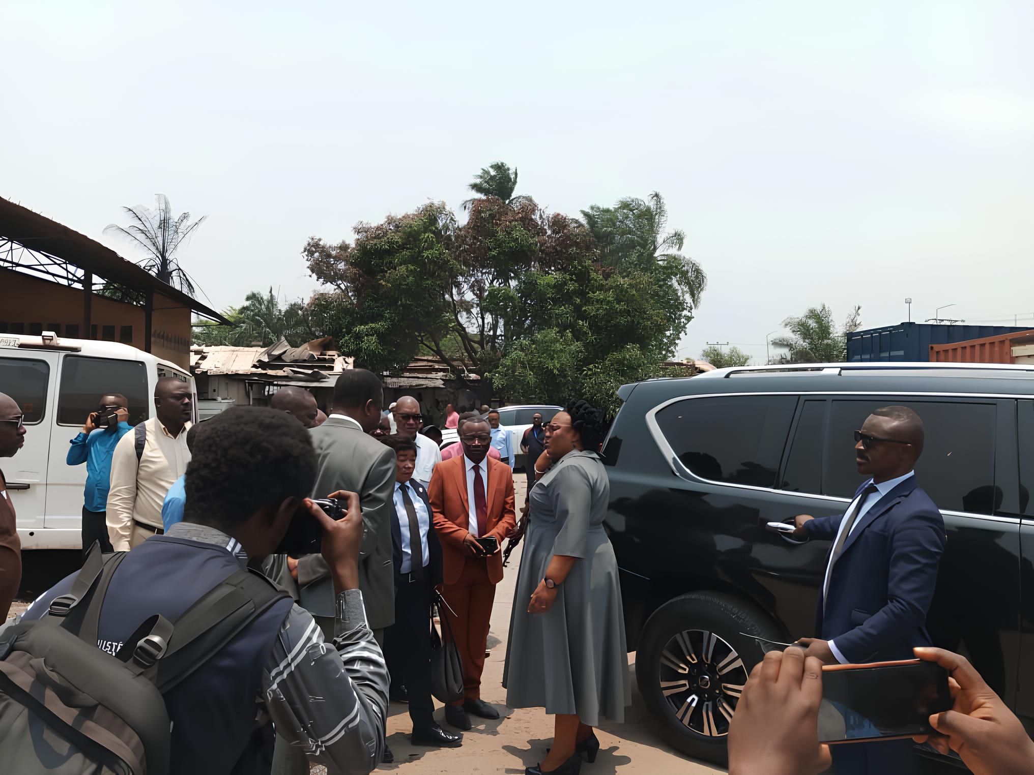 Visite de SEM la Ministre de l’ESURSI au CRGM : cap sur la sécurisation des espaces scientifiques