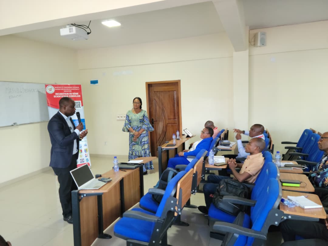 Transformation Agro-alimentaire : Le Professeur Célestin Tshaka Bukamba au cœur de la formation ce samedi à l'ISP Gombe