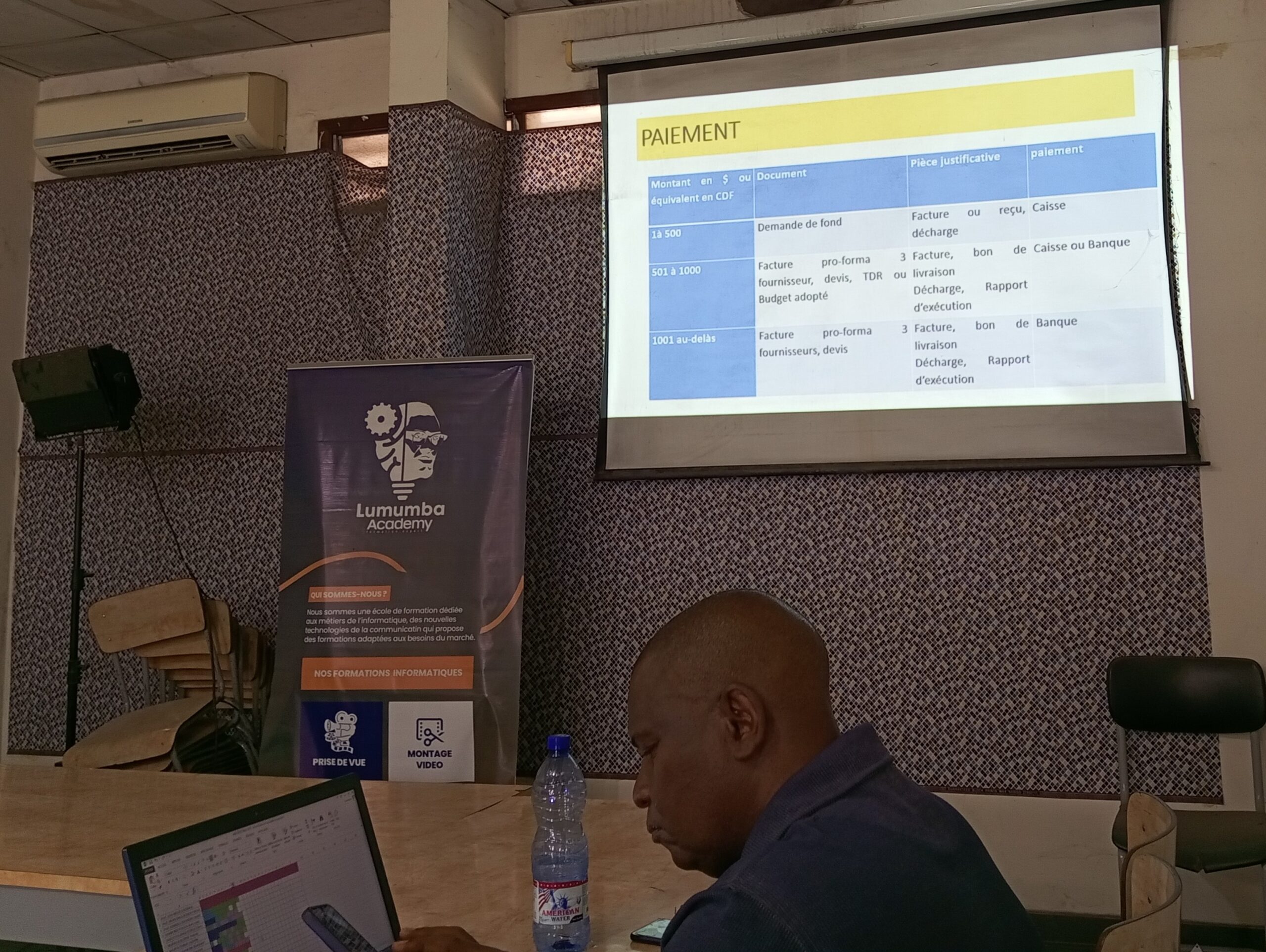 Directeur Administratif et Financier